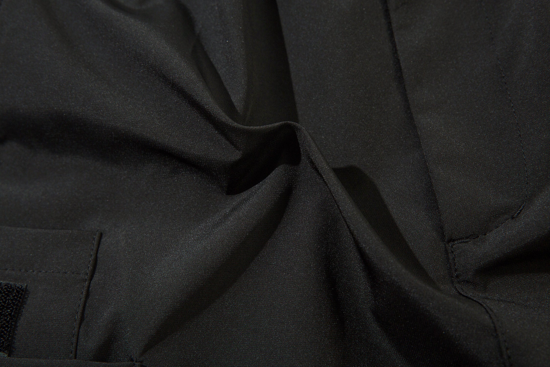 IBP442 Matte Black Cargo Joggers