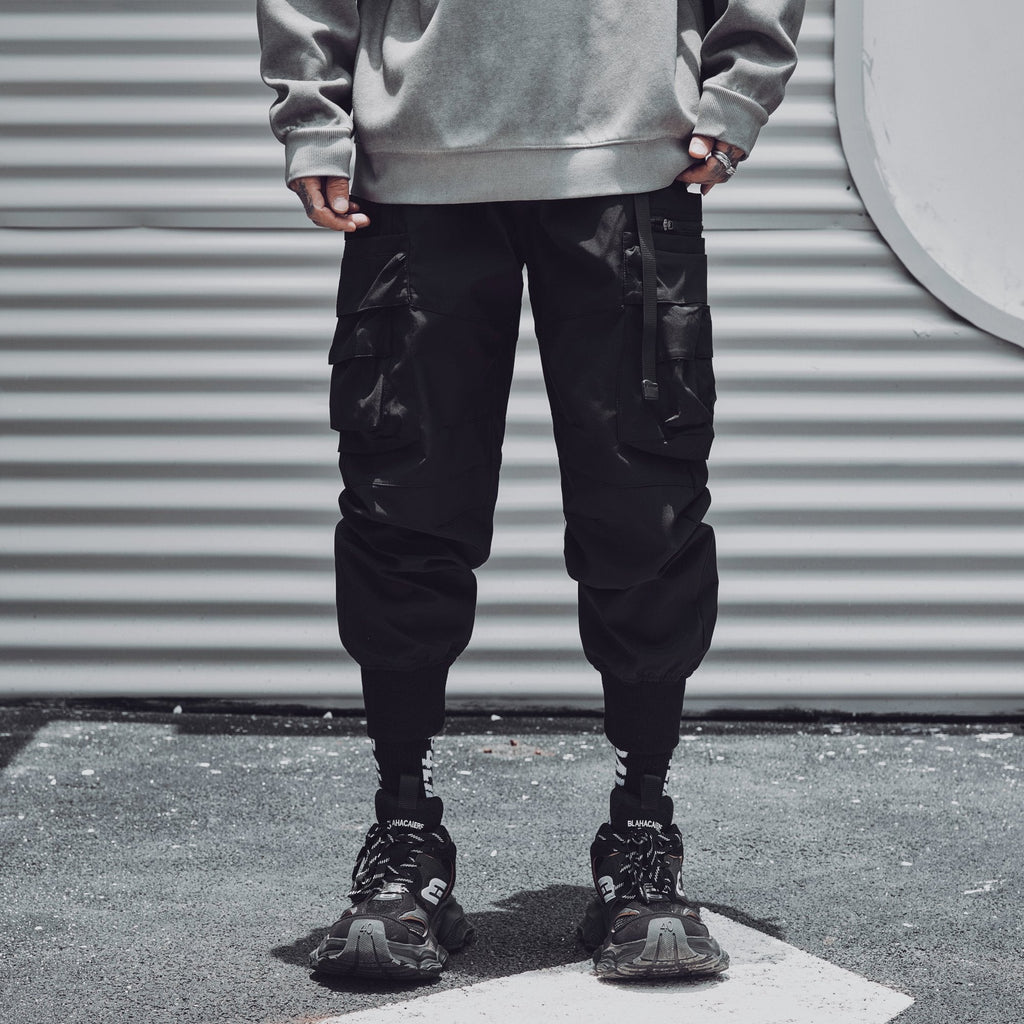 IBP442 Matte Black Cargo Joggers