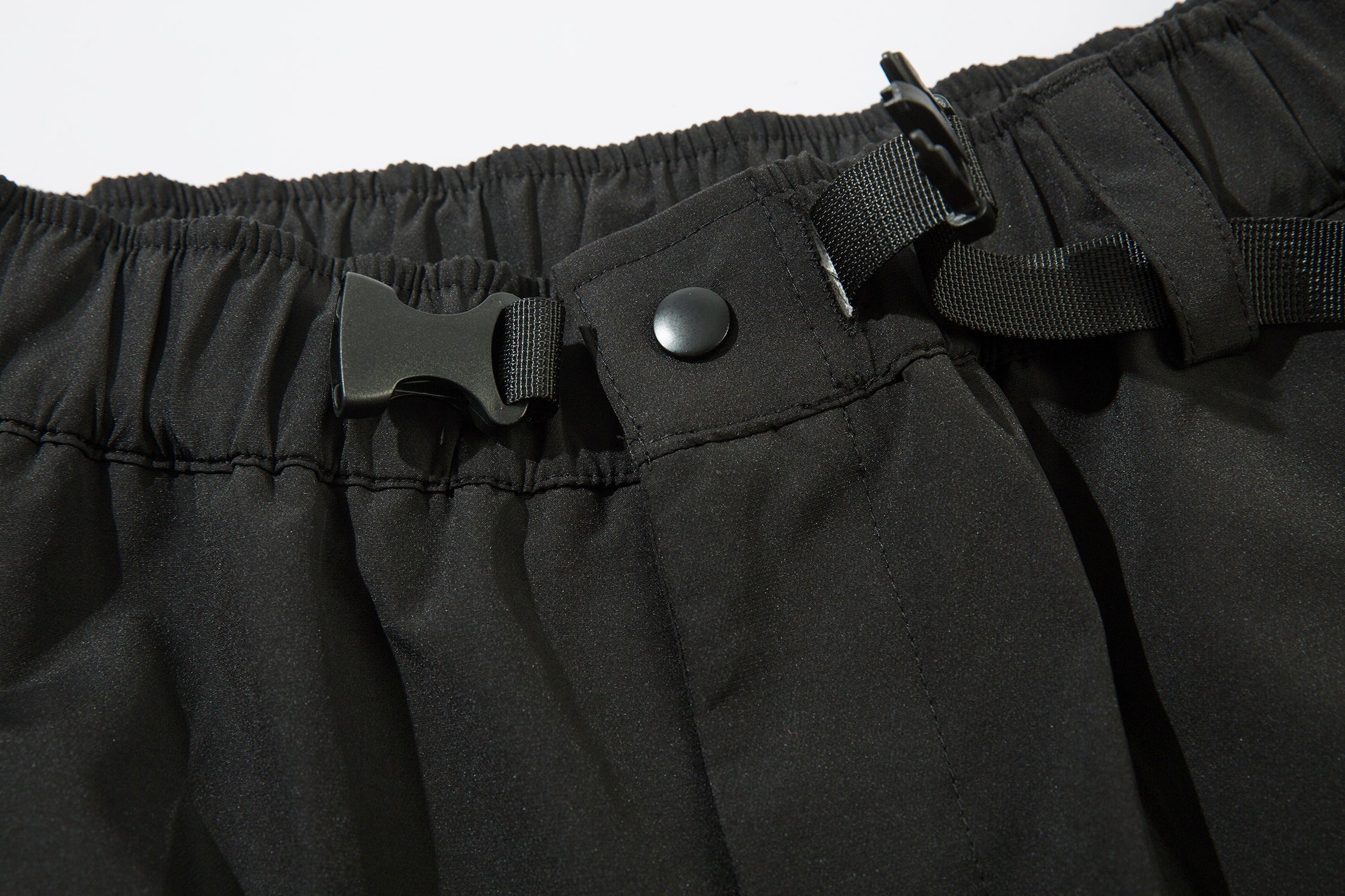 IBP442 Matte Black Cargo Joggers